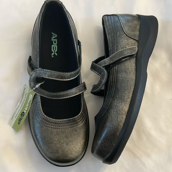 APEX WOMENS MARY JANE STYLE PEWTER SHOES.   NEW WITH TAGS - Picture 2 of 13
